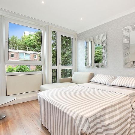 Sach'S 2 Bedrooms Apartment - No Lift Londres Exterior foto